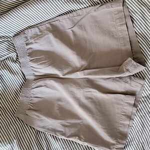 Aritzia Wilfred Cotton Linen shorts